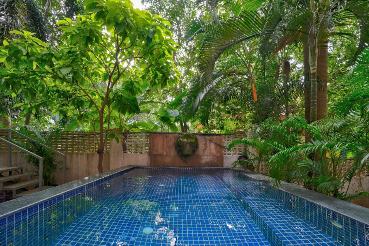 Outside Private Pool